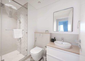 House | 1 bedroom, Internet - Dubai Hills Sleeps 2 With Private Balcony (Dubai)