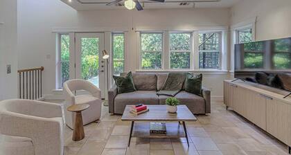 2BR Retreat in Bouldin Creek - Walk to SoCo