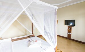 Habitación Deluxe doble, balcón, vistas a la montaña | Escritorio, espacio para trabajar con un portátil, wifi gratis