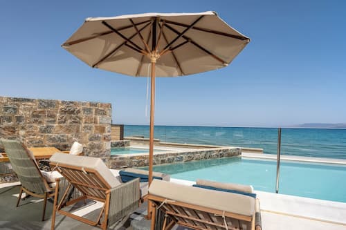 Seafront One Bedroom Cave Suite with Private Pool | Piscina privada