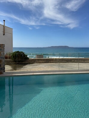 Seafront Two Bedroom Cave Suite with Private Pool | Private pool - Volta Seaside Hotel (Hersonissos)