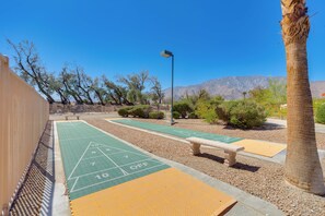 House (2 Bedrooms) | Interior - Resort Perks & Office! spacious Palm Springs Home (Palm Springs)