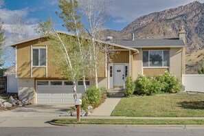 House (4 Bedrooms) | Interior - Big Space, Bigger View! Cottonwood Canyon Retreat (Salt Lake City)