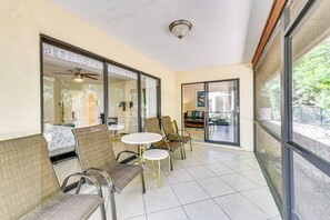 Apartment (2 Bedrooms) | Bahagian dalam