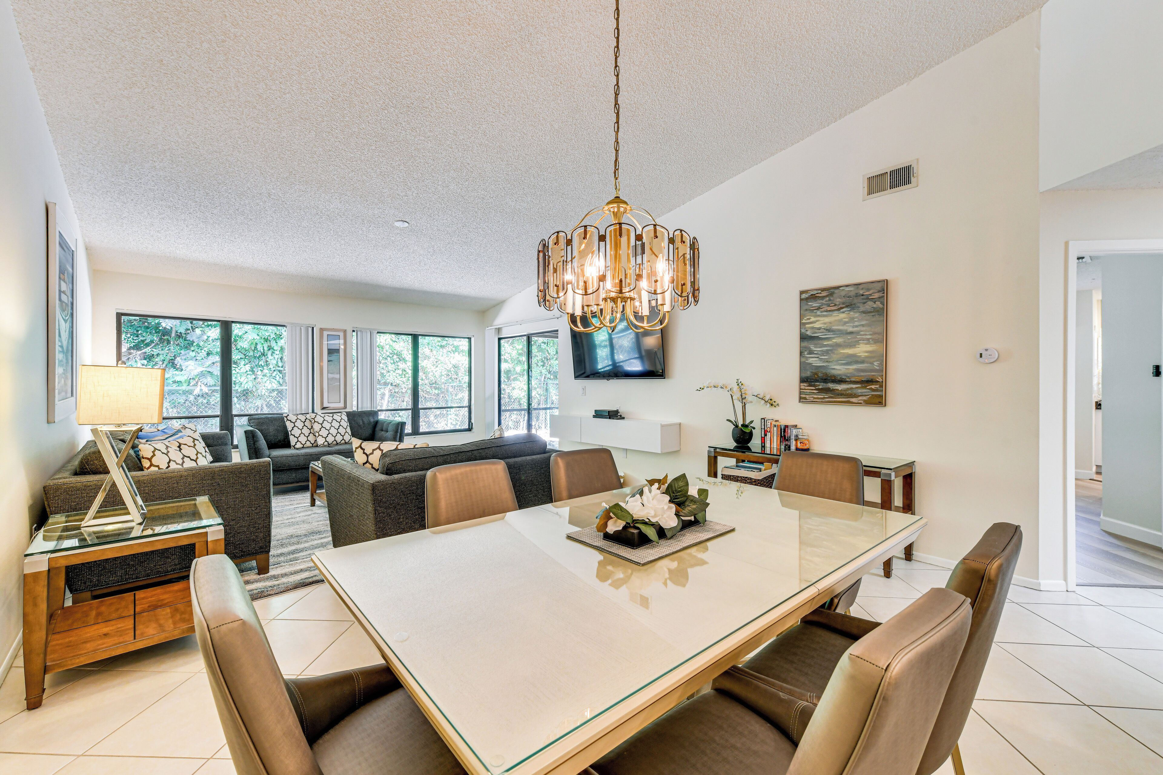 Apartment (2 Bedrooms) | Bahagian dalam