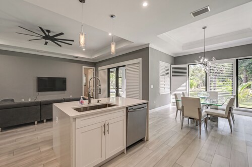 Serene, Pet-friendly Naples Home by Golf & Beaches