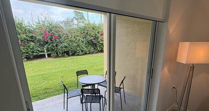 Moderno apto 3/2 en kissimmee FL con piscina, jacuzzi, gym, bbq, acepto mascotas