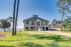 Interior - Private Beach + Bay View: Luxury Navarre Escape! (Navarre)