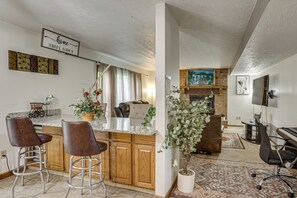 Interior - Families Welcome! Spacious Suburban Home in Dayton (Dayton)