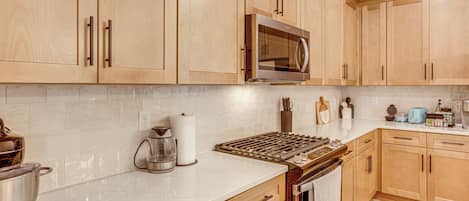 Nhà (4 Bedrooms) | Nội thất