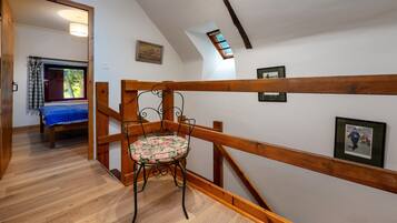 3 chambres, fer et planche Ă repasser, Wi-Fi, draps fournis