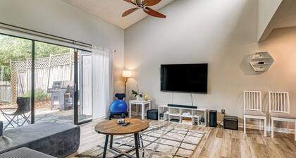 Pet-friendly Raleigh Townhome Near Medical Centers