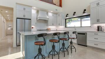 Rumah (4 Bedrooms) | Interior