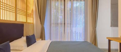 Room, 1 Bedroom, Accessible, Smoking | 1 bedroom