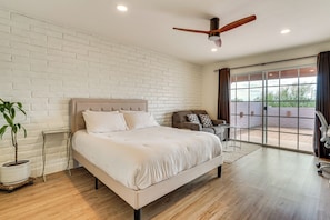 Interior - Mtn-view Townhome w/ Pools: 5 Mi to Sabino Canyon! (Tucson)