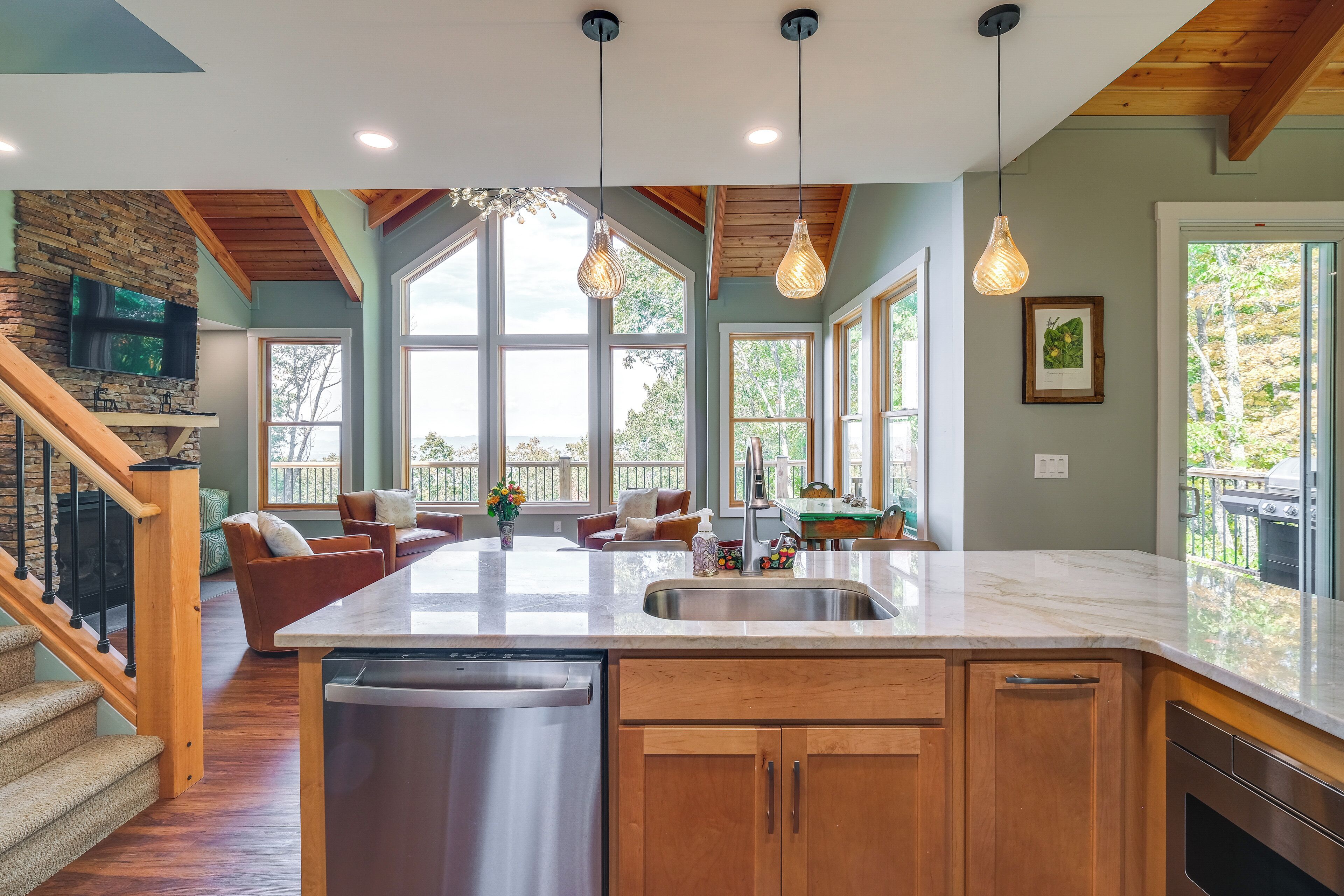 House (4 Bedrooms) | Interior