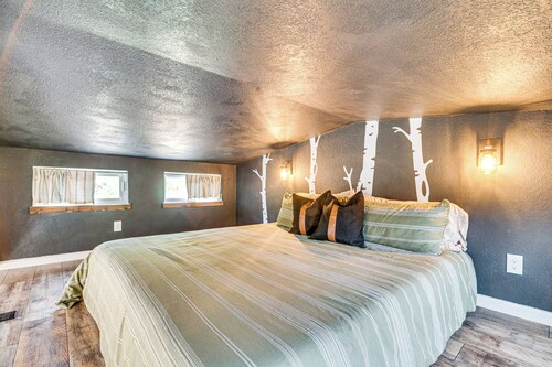 Tiny Glamping Cabin: 2 Mi to Eleven Mile Reservoir