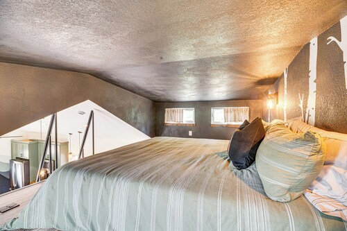 Tiny Glamping Cabin: 2 Mi to Eleven Mile Reservoir