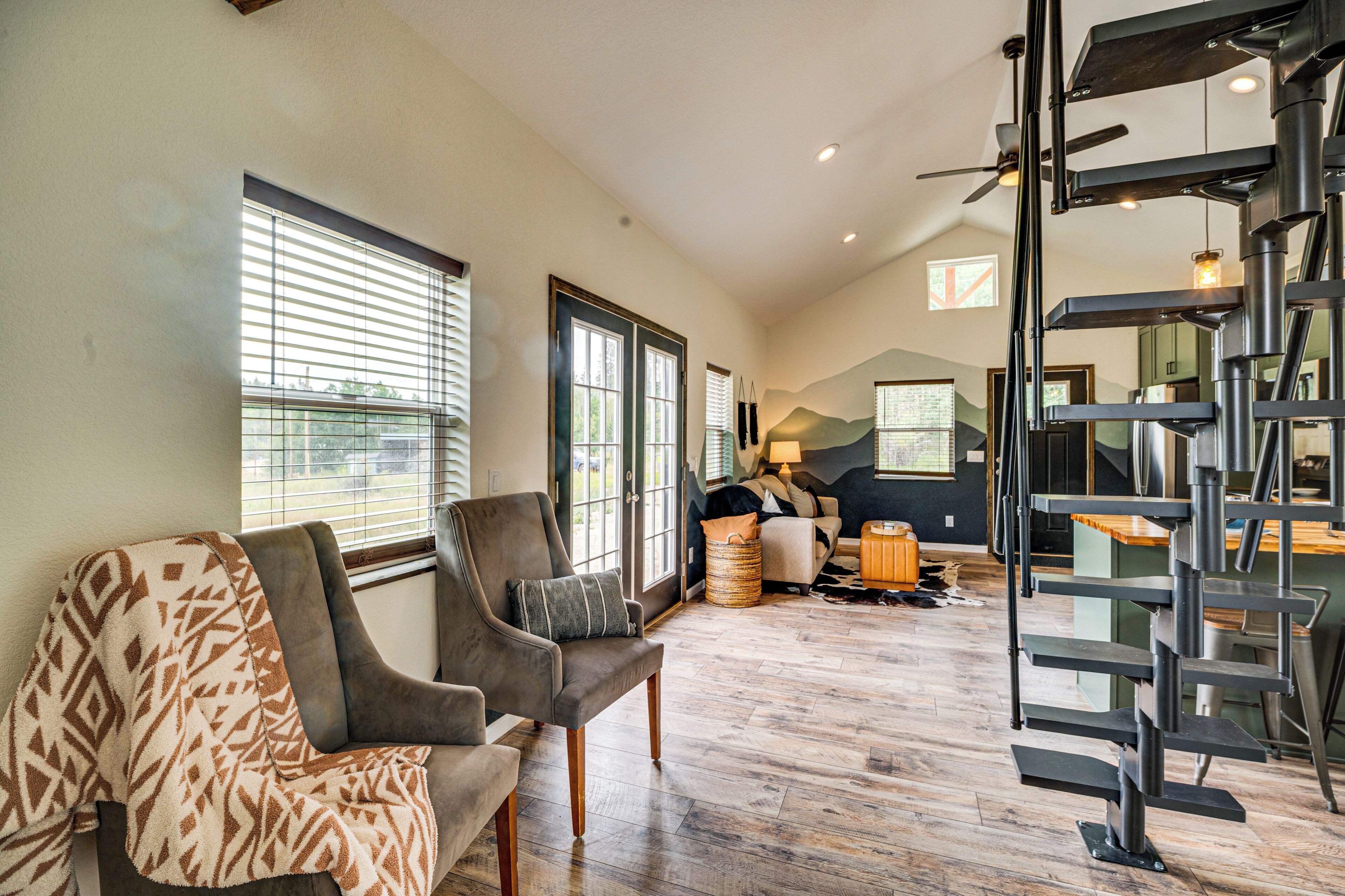 Apartment (0 Bedroom) | Interior