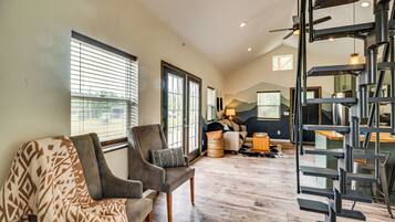 Apartment (0 Bedroom) | Interior