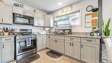 House (1 Bedroom) | Interior