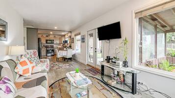 House (1 Bedroom) | Front of property