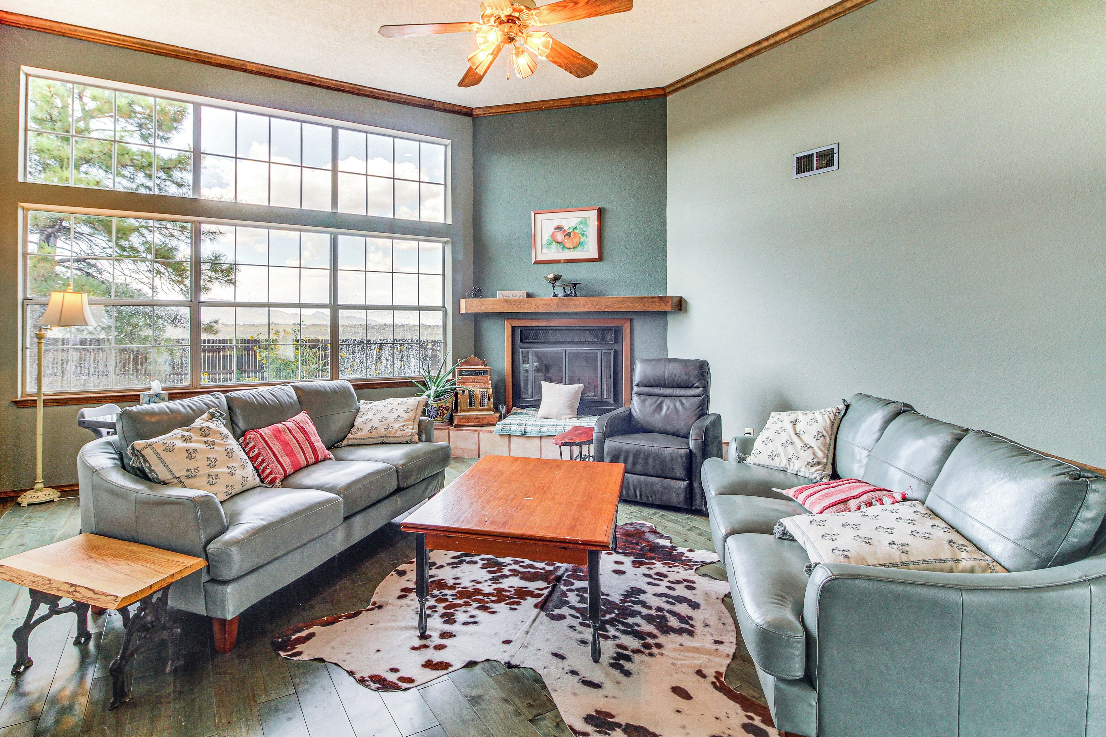 Rumah (3 Bedrooms) | Bagian depan properti