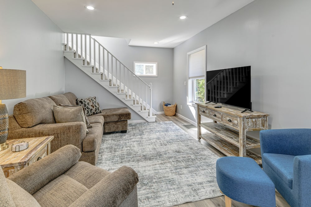 Walk to Main Street! Updated Norwich Home - North Norwich, NY
