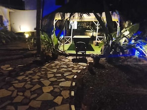 Children’s play area – outdoor