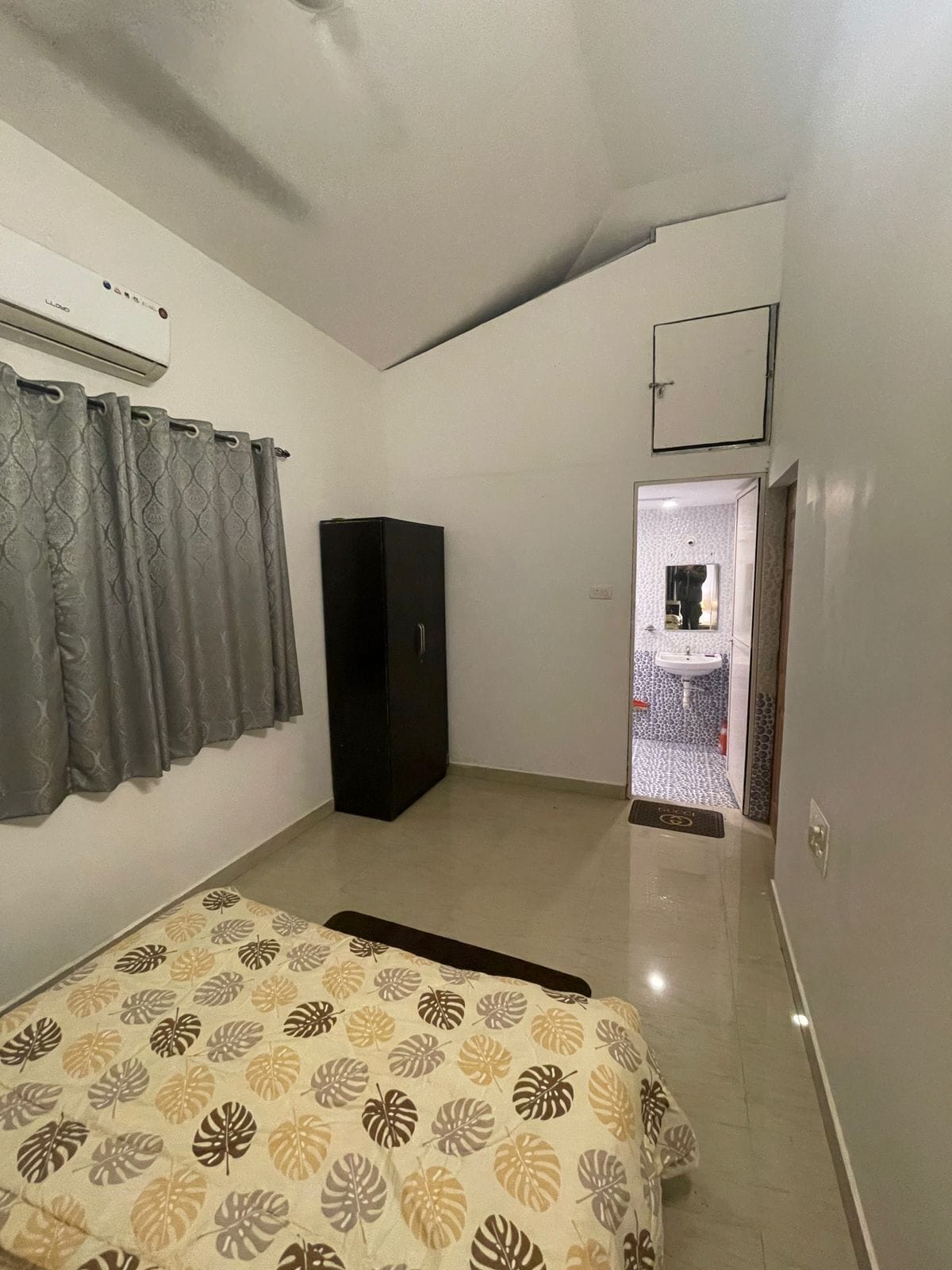 Villa Deluxe | Ropa de cama hipoalergénica, cortinas opacas, sistema de insonorización