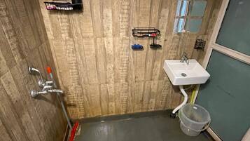 Shower, towels, soap, shampoo