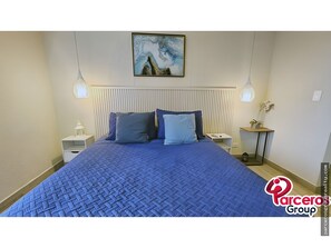 1 slaapkamer, een strijkplank/strijkijzer, internet, beddengoed