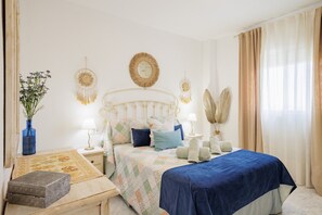 2 bedrooms, iron/ironing board, WiFi, bed sheets