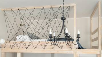 Fer et planche à repasser, lit parapluie, Wi-Fi, draps fournis