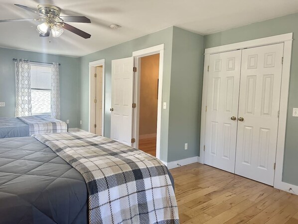 Unclassified image, 1 of 44, button