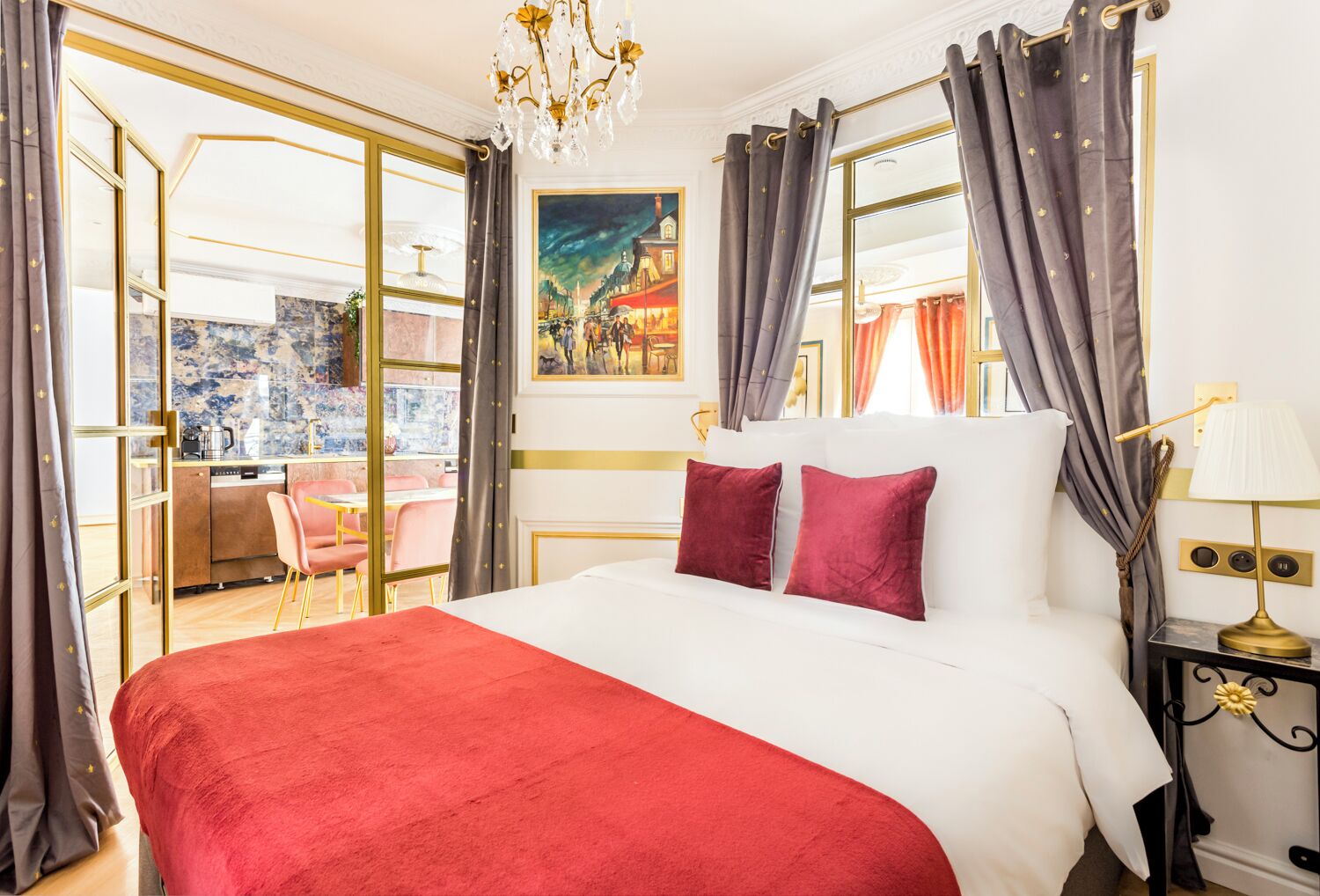 Appartement, vue ville | Literie hypoallergénique, surmatelas, coffres-forts dans les chambres