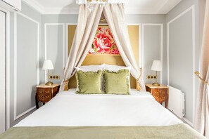 Apartment, City View | Hypo-allergenic bedding, pillow-top beds, in-room safe