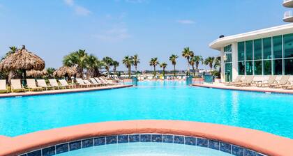 Caribe 4BR, Panoramic Gulf Views, Lazy River, Hot Tub, 2 Min To Beach, Sleeps 12
