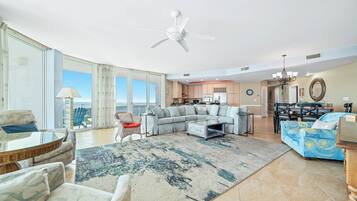 Smart TV, table tennis