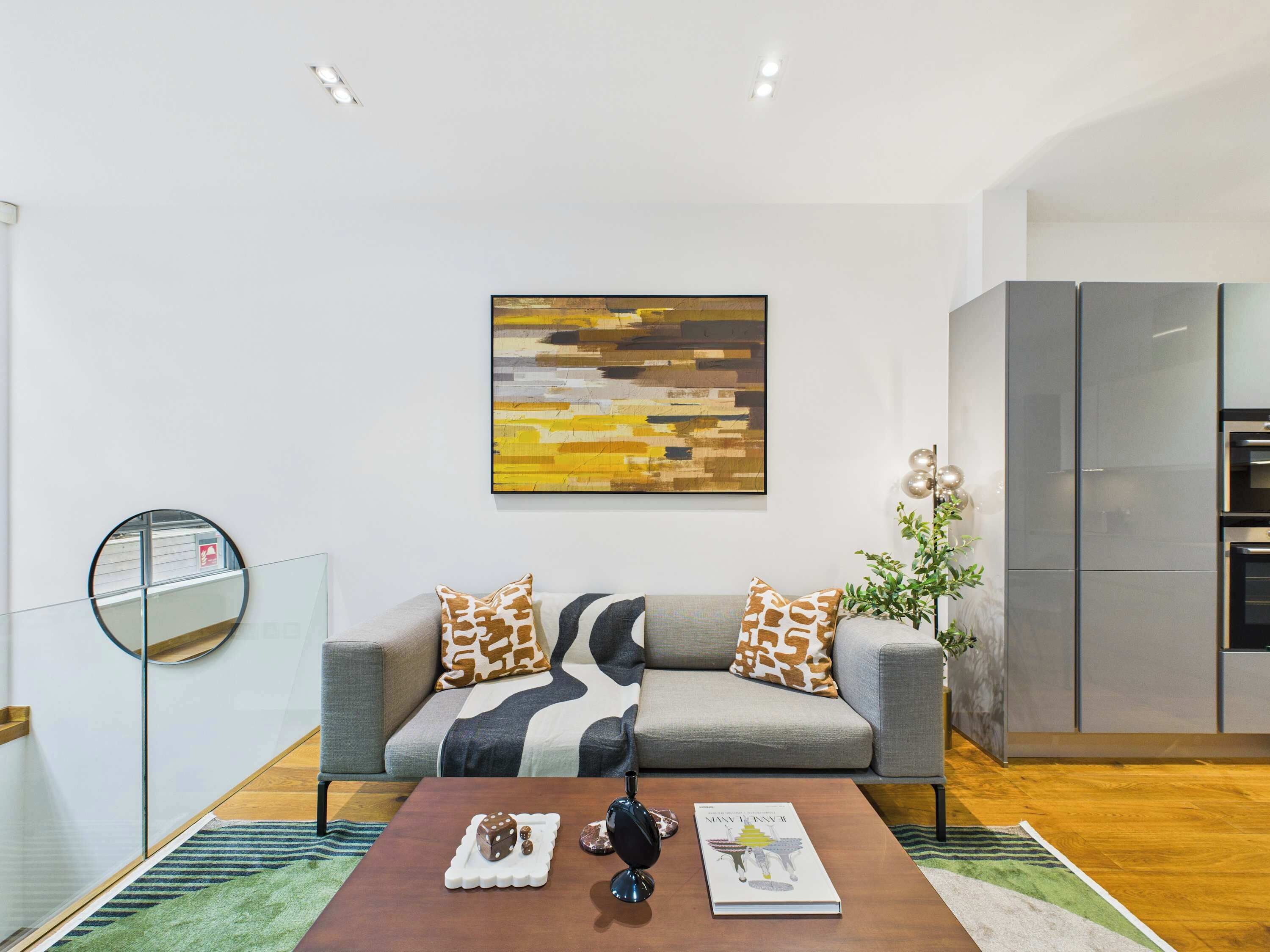 Een televisie en een kantoor