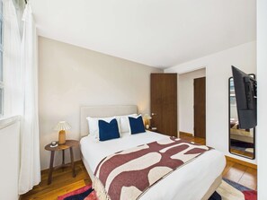 2 bedrooms, desk, iron/ironing board, travel cot