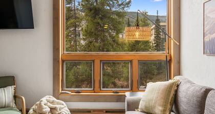 Big Sky Resort Studio | Walk to the Shuttle