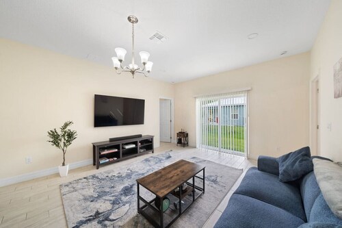 Modern Casa-10 minutes from UCF