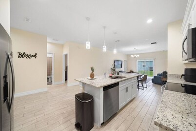 Modern Casa-10 minutes from UCF