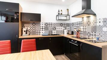 Comfort Cottage, Garden View | Private kitchen