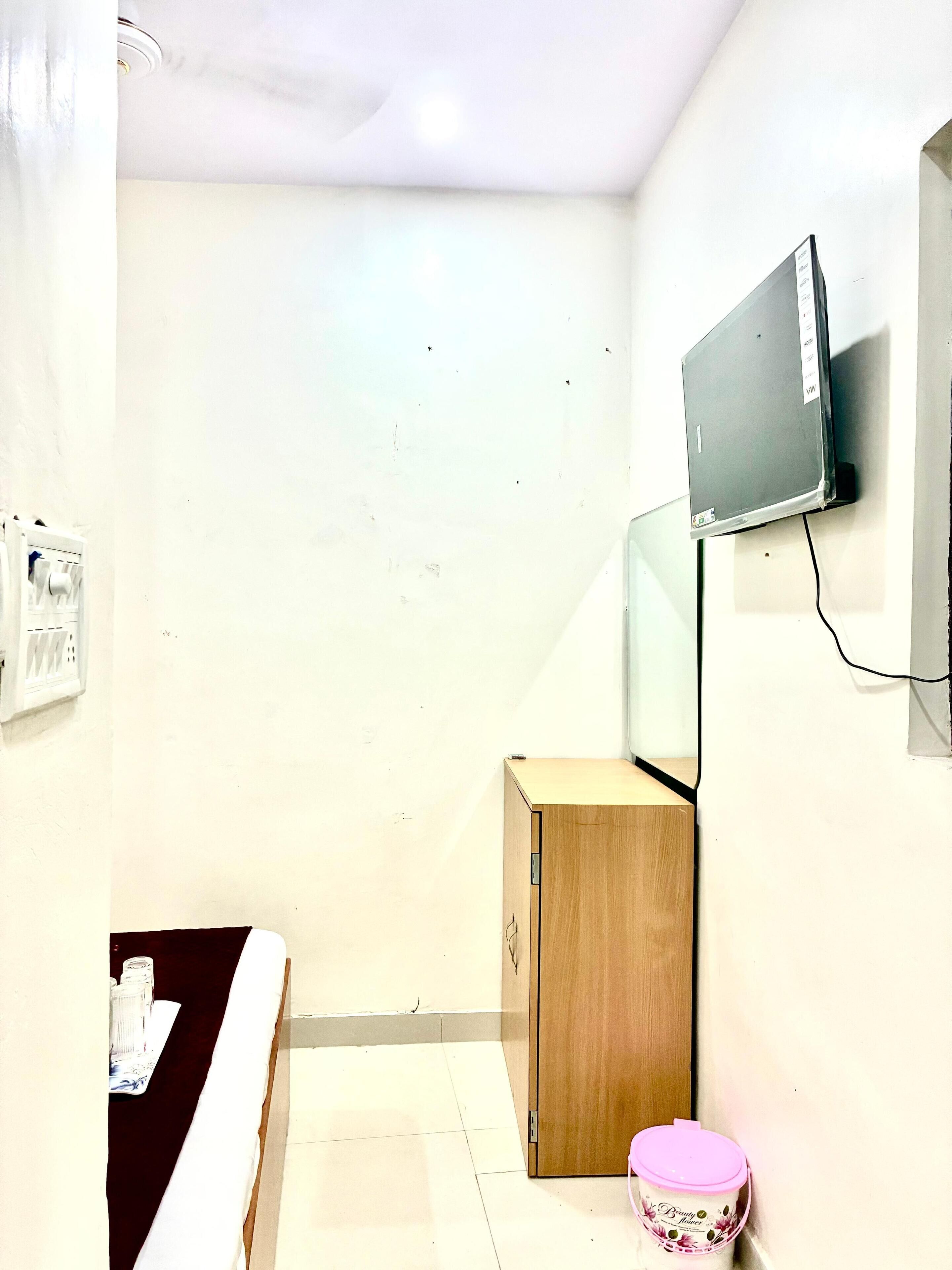 デラックス ダブルルーム | バスルーム | シャワー、バスアメニテ ィ (無料)、タオル、石鹸