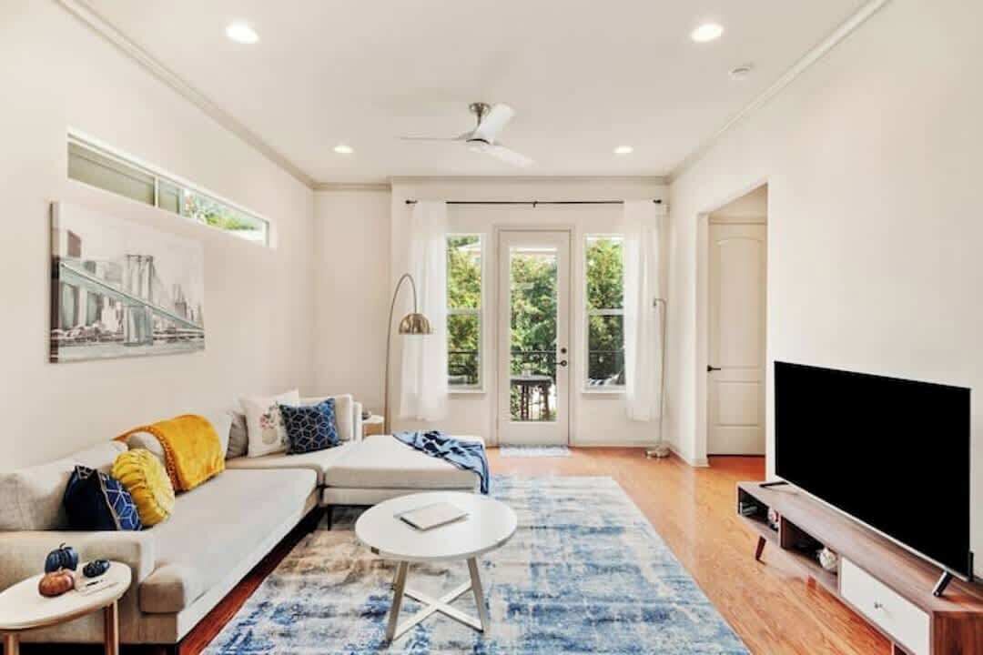 テレビ、書斎 / ワークスペース