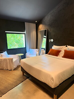 In-room safe, blackout curtains, free WiFi