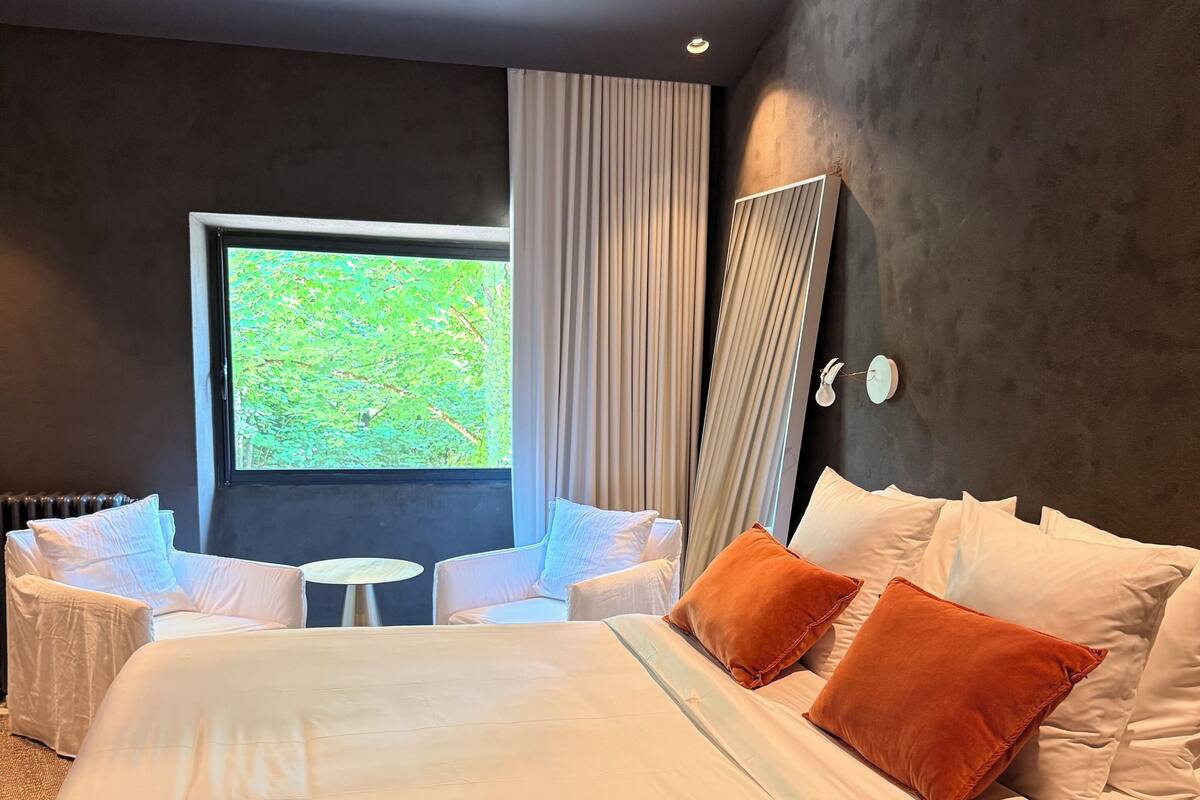 Caja de seguridad en la habitación, cortinas blackout y wifi gratis