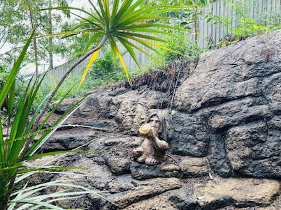 Tropical escape in central location/Entire house